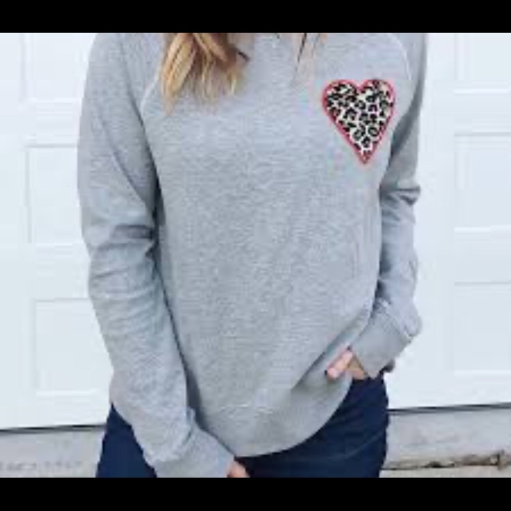 Stella and Dot Leopard Heart Swestshirt